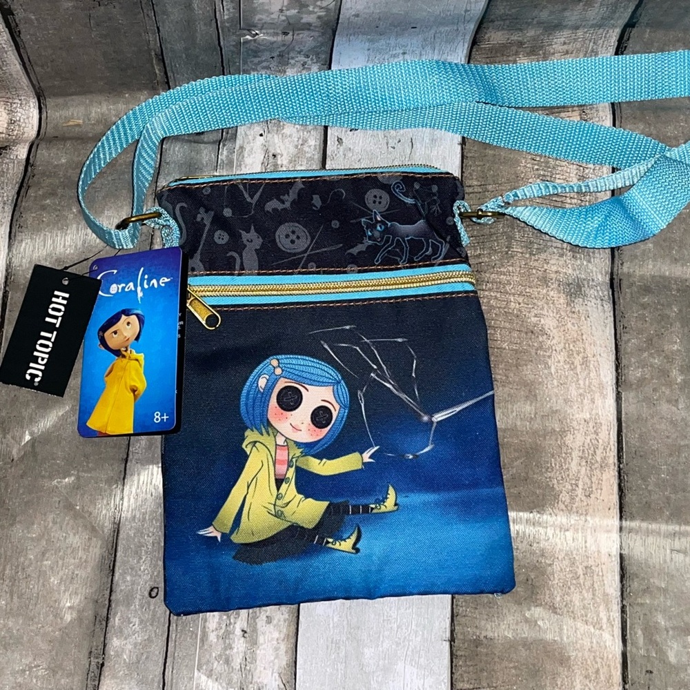 New loungefly Coraline Split Passport Crossbody Bag Purse Hot Topic 2022